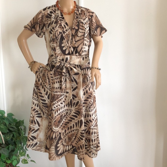 TALBOTS Designer Collection Size 10 fully lined with lined deep side pockets. - Picture 2 of 9